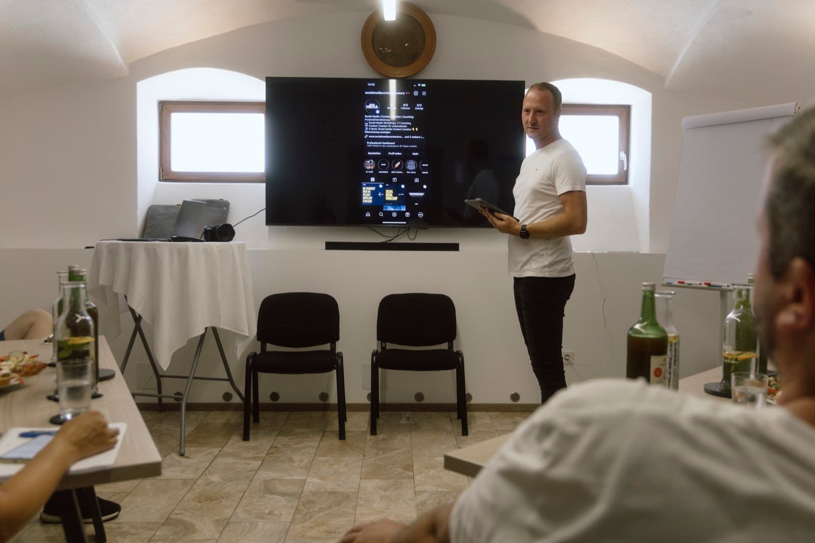 Auswertung einer Meta-/Google-Kampagne im Ads-Dashboard